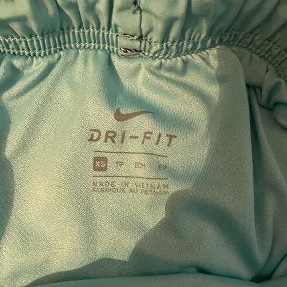 Nike dri fit athletic shorts XS - Picture 5 of 9